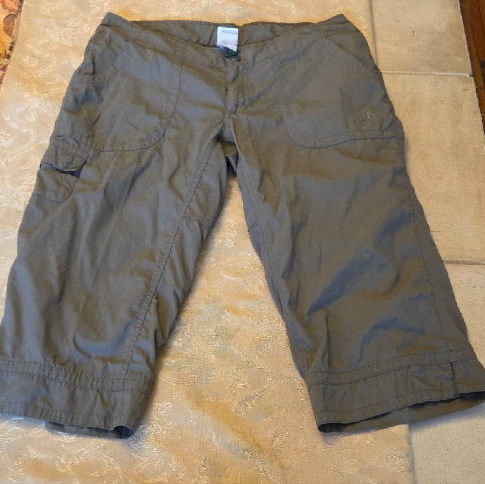 North Face Gray Capri Cargo Shorts